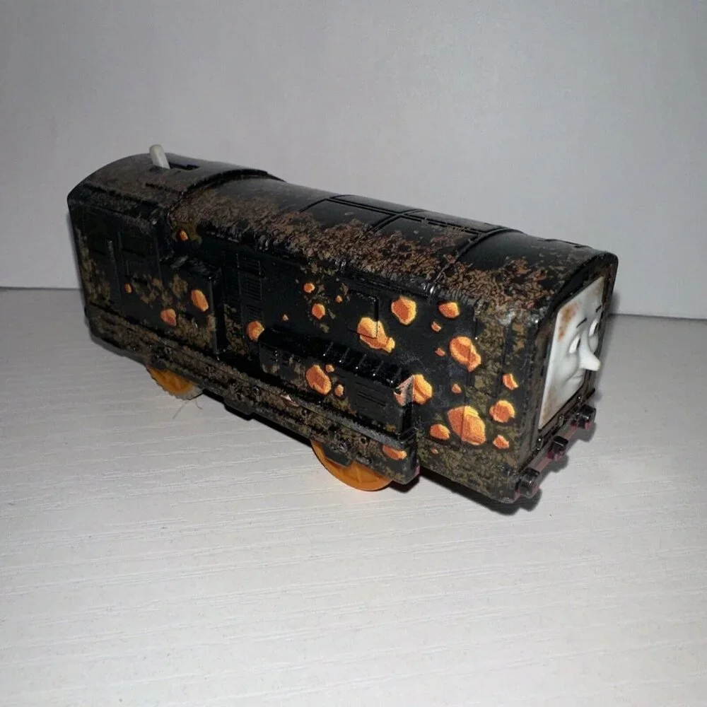 Thomas Trackmaster  Tunnel Blast RockDiesel    & Trackmaster spark Percy w light